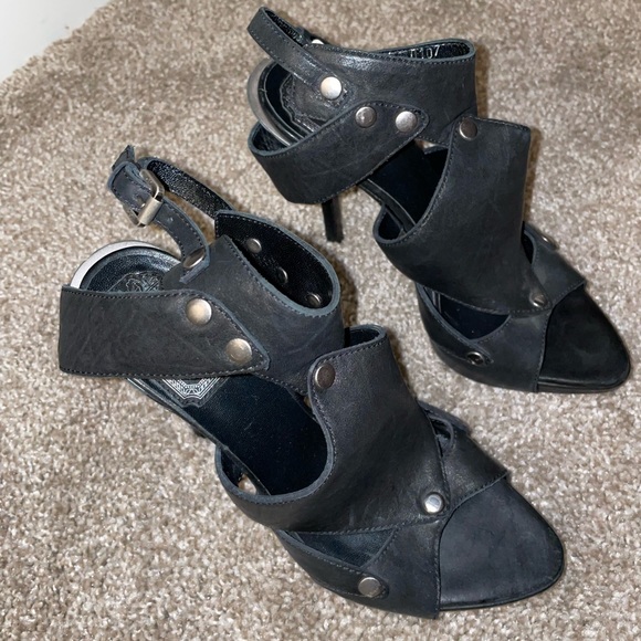 Christian Dior heels - Picture 5 of 7